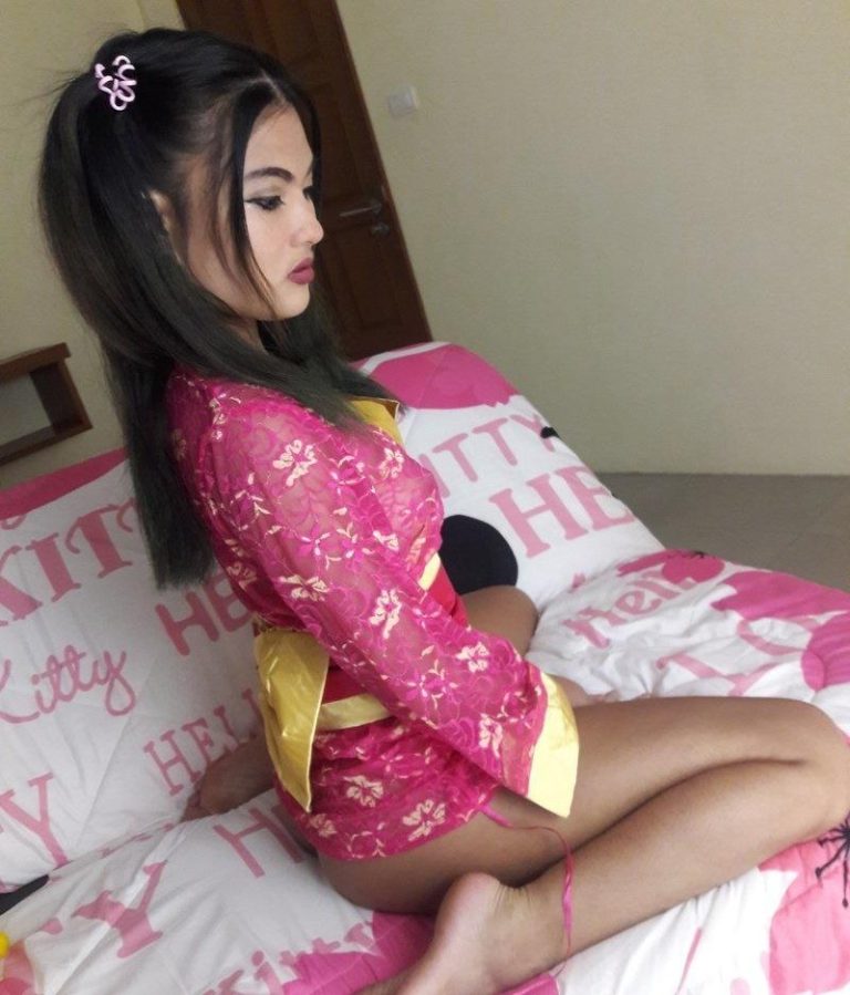 Young 0Mioo-Sonora Escorts